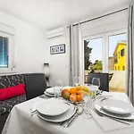 Bluemare Apartment Pakostane