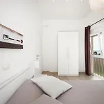 Bluemare Apartment