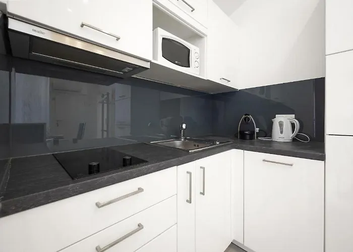 Bluemare 아파트 파코스탄